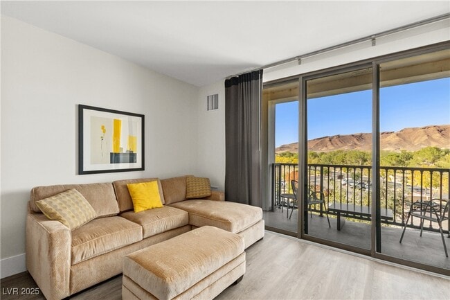 Building Photo - 29 Montelago Blvd