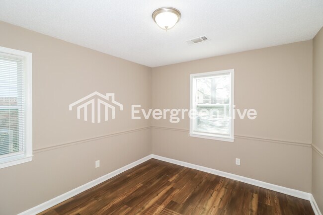 Foto del edificio - 4654 Chuck Ave