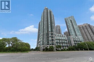 Building Photo - 220-2220 Burnhamthorpe Rd W