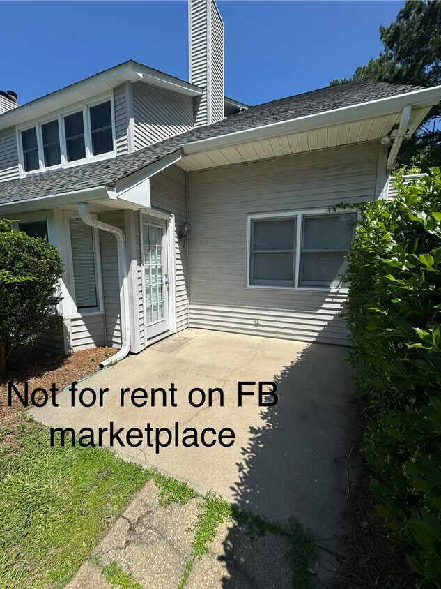 Primary Photo - 170 Willow Creek Blvd