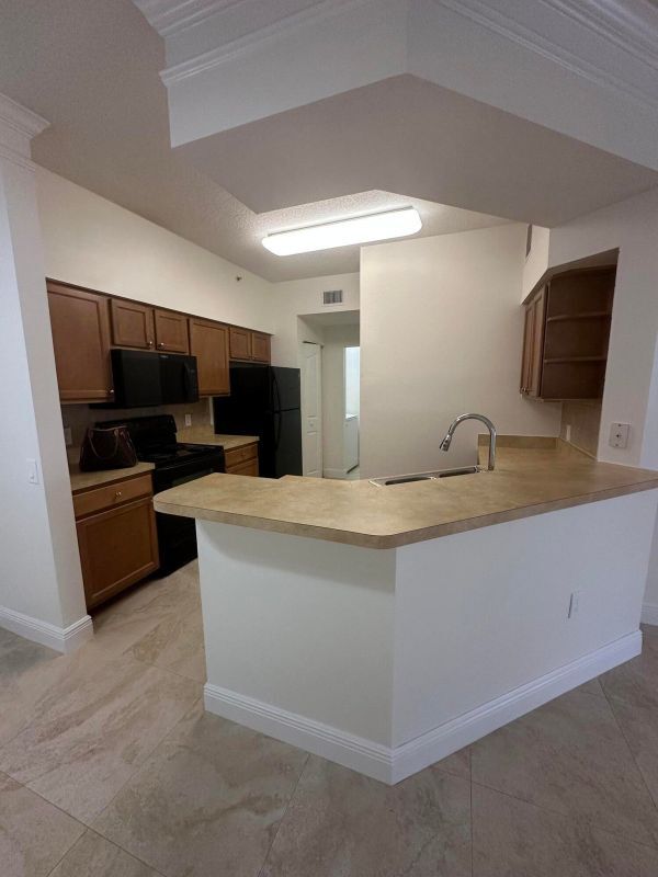 Foto principal - 9901 Baywinds Blvd