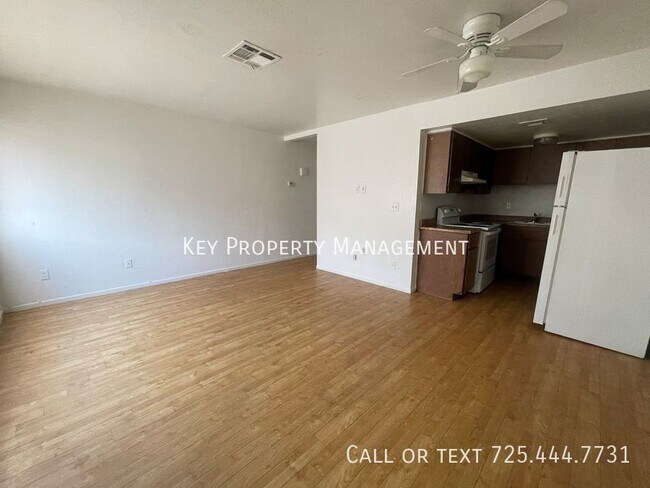 Building Photo - 1 BED 1 BATH CONDO NEARBY NELLIS AIR FORCE...