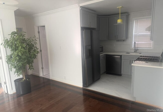 Building Photo - 1145 Astor Ave