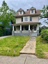 Building Photo - 3390 E 135th St