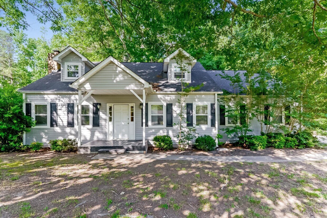 3230 Grand Central Dr, Snellville, GA 30078 House Rental in