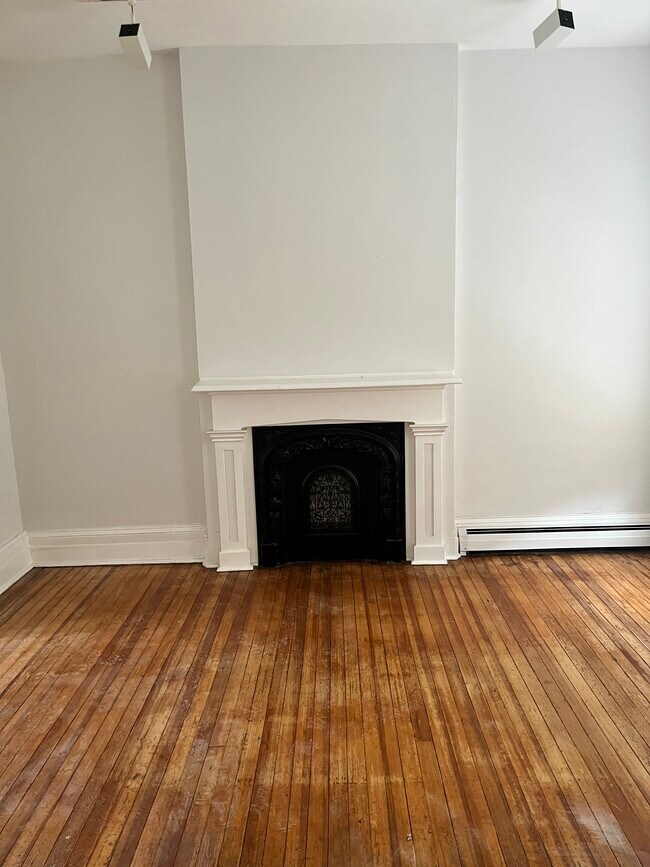 Foto del edificio - 301 Hudson Ave