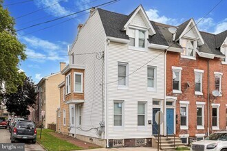 Building Photo - 731 W Lafayette St