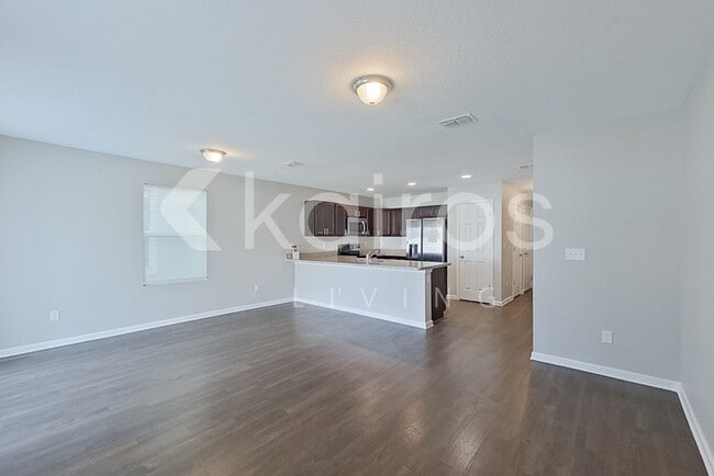 Building Photo - 1305 Mull St