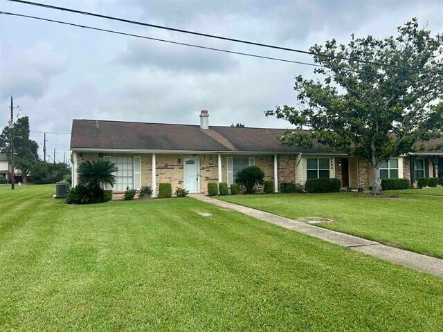 Foto del edificio - 8690 Manion Dr
