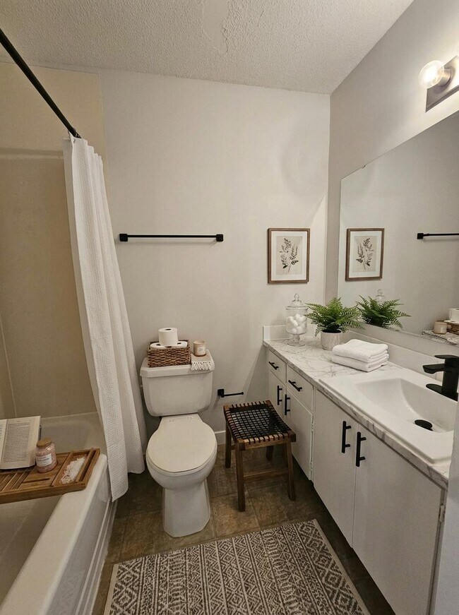 Photo du bâtiment - 9560 163 St NW