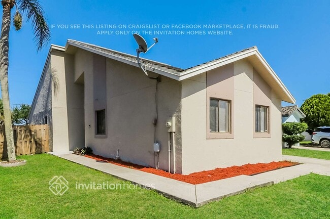 Building Photo - 5808 Strawberry Lakes Cir