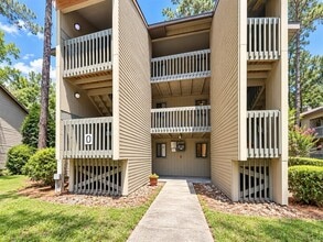 Building Photo - 111 SE 16th Ave