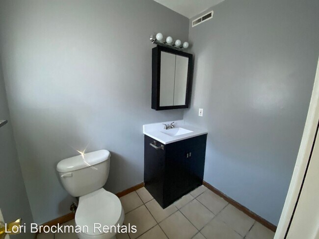 Building Photo - 3 br, 1.5 bath House - 131 Maple Grove Way