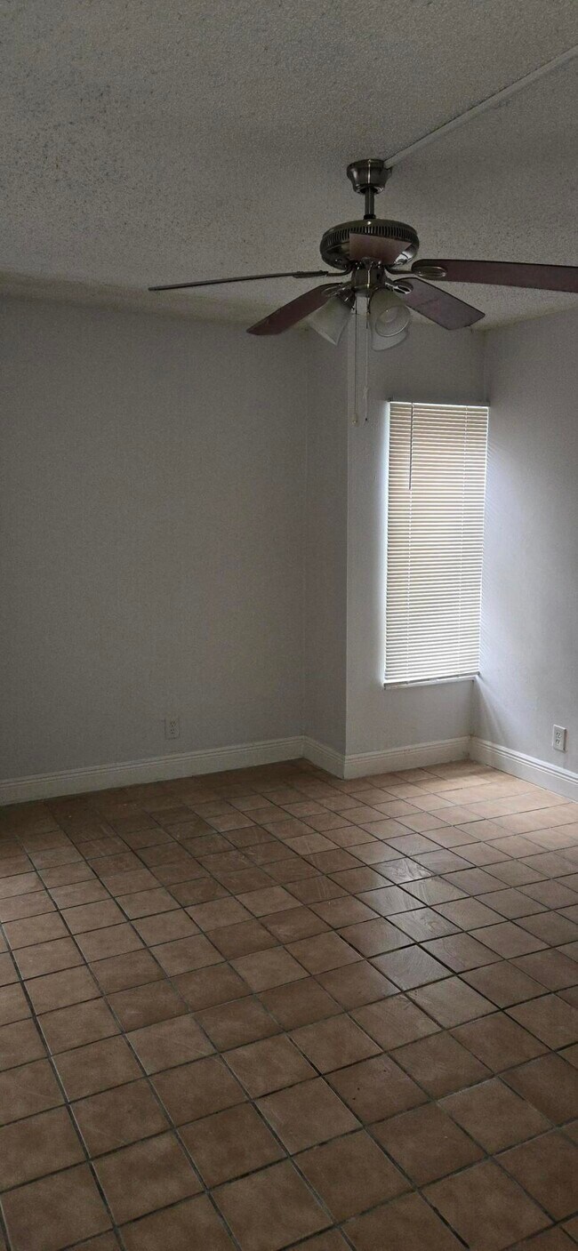 Foto del edificio - 3177 Coral Hills Dr