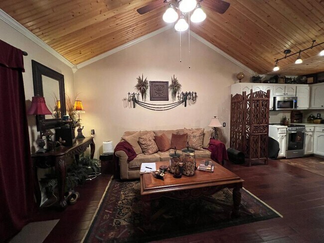 Foto del edificio - 112 Willow Branch Dr