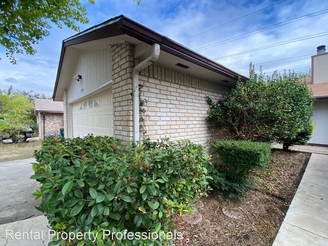 Building Photo - 3 br, 2 bath House - 7216 Rimwood
