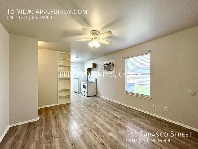 Building Photo - Charming 2 Bed Duplex in San Antonio - Per...
