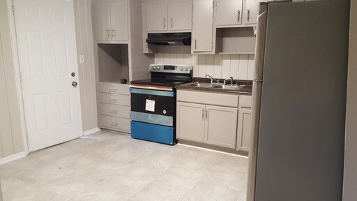 Foto del edificio - 2537 - 2539 Stone Rd