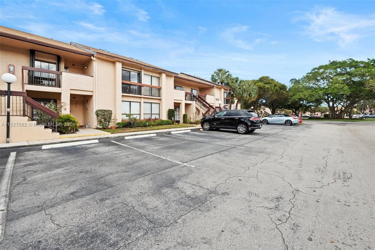 Foto principal - 2347 SW 15th St