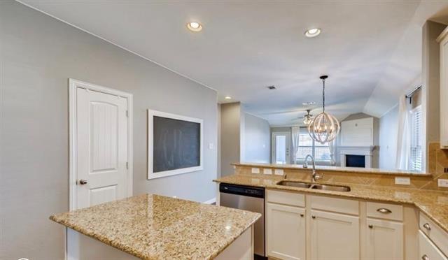 Foto del edificio - 1120 Crest Meadow Dr