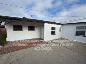 Building Photo - 4157 1/2 W 162nd St