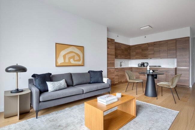 Building Photo - 171 Suffolk St