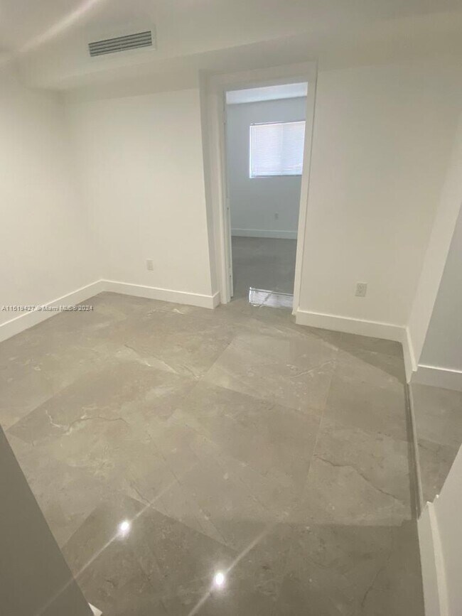 Building Photo - 254 NW 53rd St