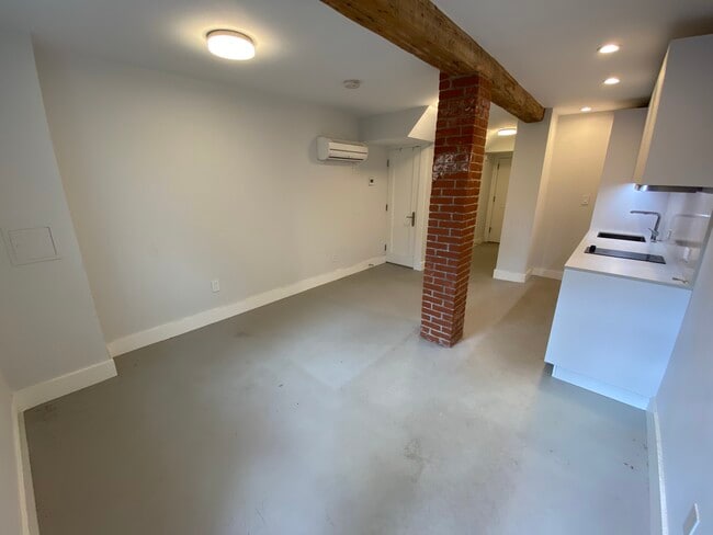 Building Photo - 468 Massachusetts Ave
