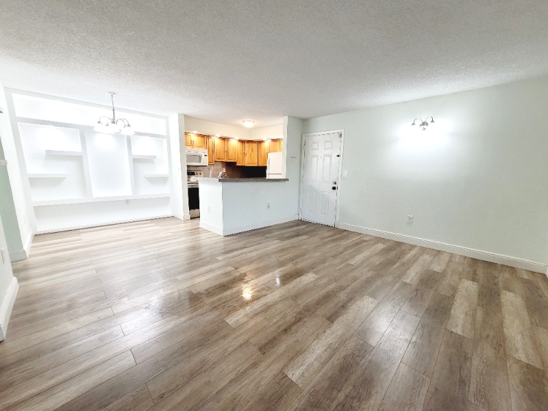 Photo - 18815 NW 62nd Ave (Hialeah, FL)