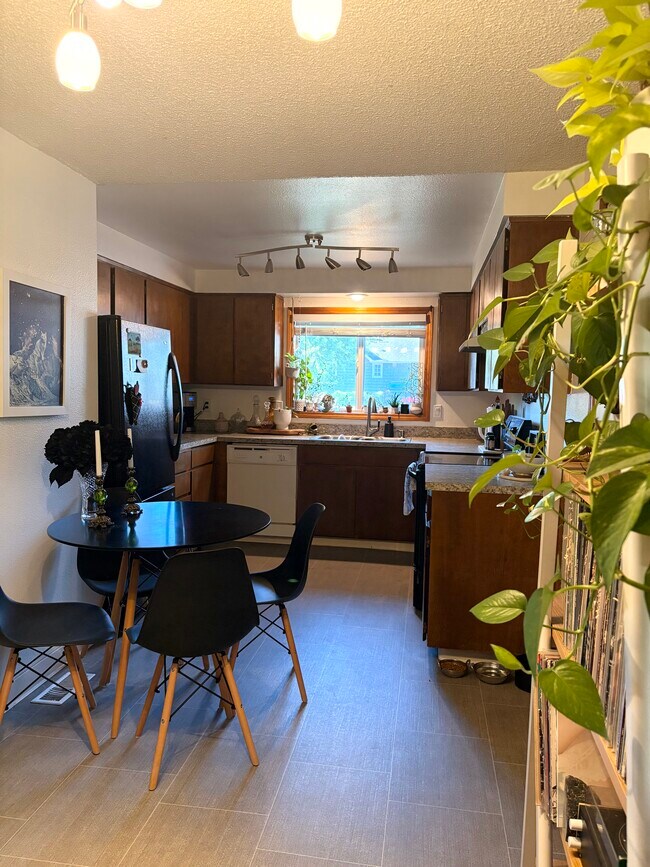 Foto del edificio - 3308 SE 11th St