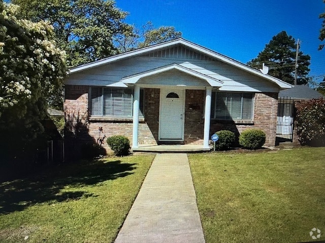 Building Photo - 100 S Plaza Dr