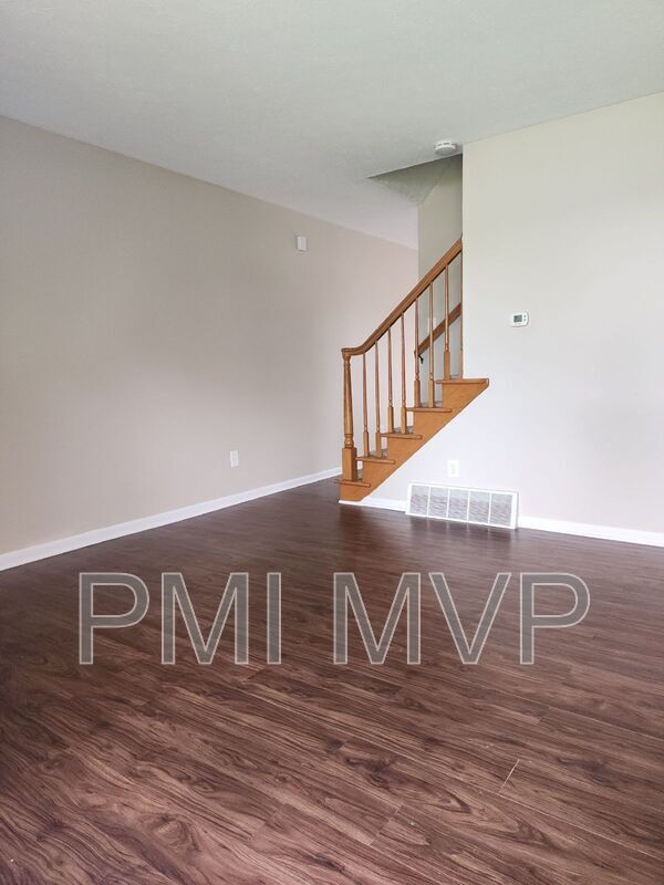 Foto del edificio - 4891 Nugent Dr