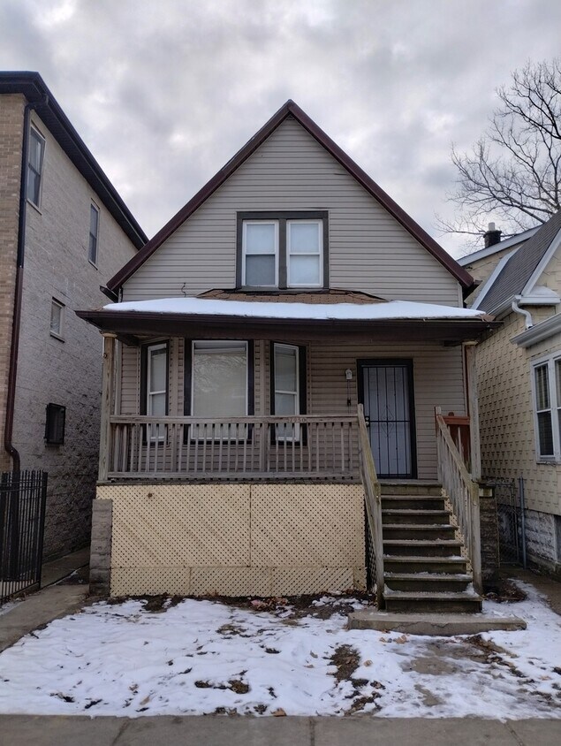 7950 S Marquette Ave, Chicago, IL 60617 House Rental in Chicago, IL