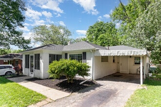 Building Photo - 2432 Ardmore Ave