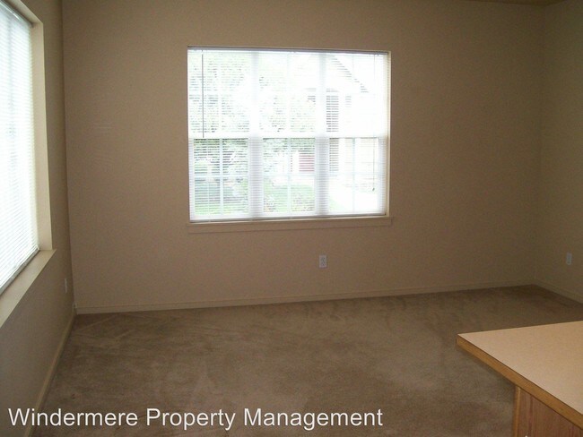 Foto del edificio - 841 SE Larkspur Pl