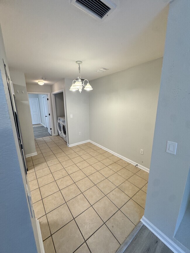 Building Photo - 4434 Gearhart Rd