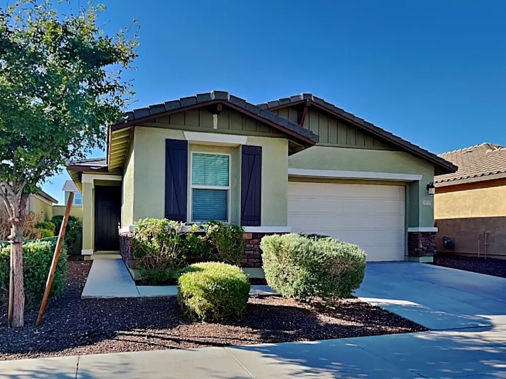 Foto principal - 19782 Roma Ave