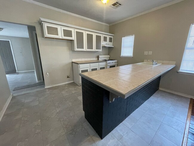 Foto del edificio - Move -in Special: 3 Bed Home OKC