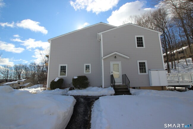 Foto del edificio - 12 Eagle Rock Hill