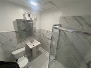 Foto del edificio - 2415 W 10th St