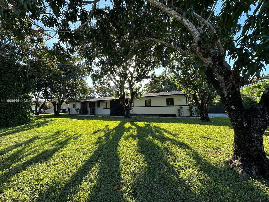 Foto principal - 7320 SW 84th Ct