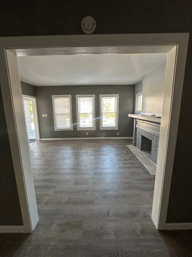 Sala de estar - 3297 Clements St