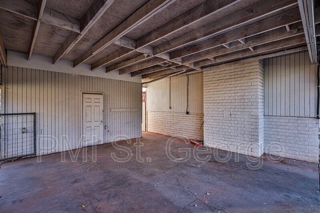 Foto del edificio - 328 Pectol St