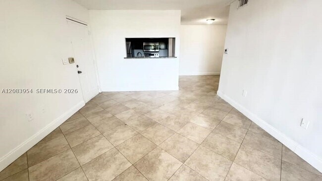 Foto del edificio - 1739 Village 106 Vlg