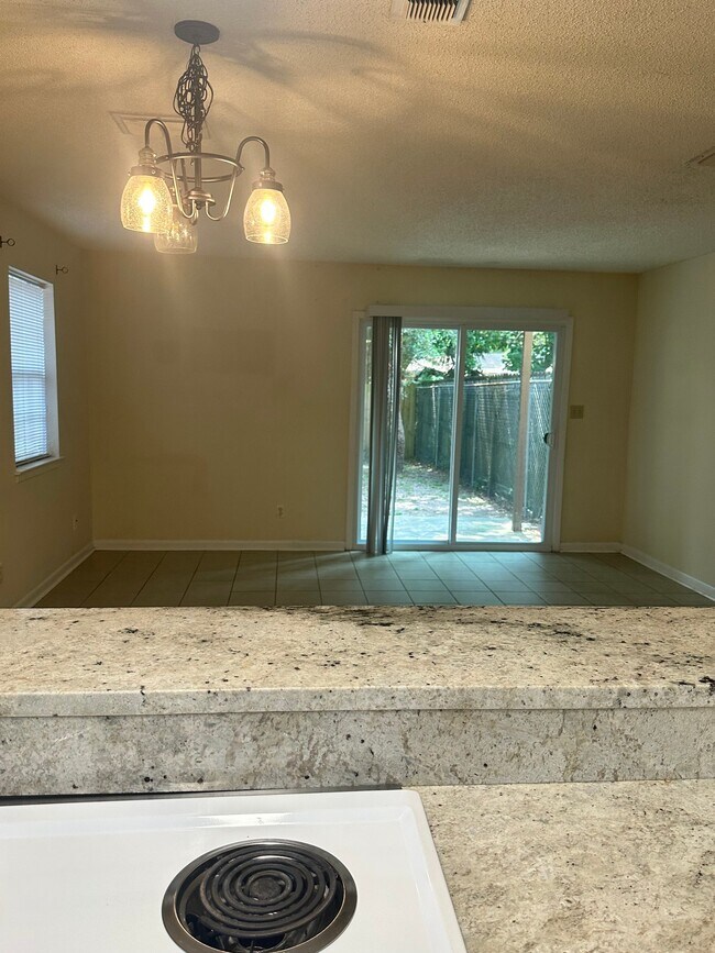 Foto del edificio - 339 Woodham Ct