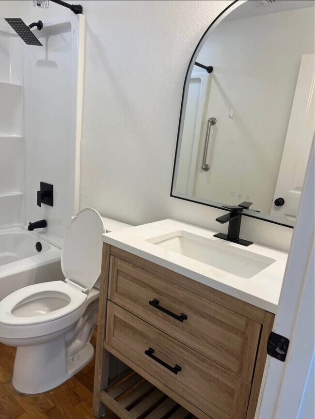 Foto del edificio - 9610 N 11th Ave