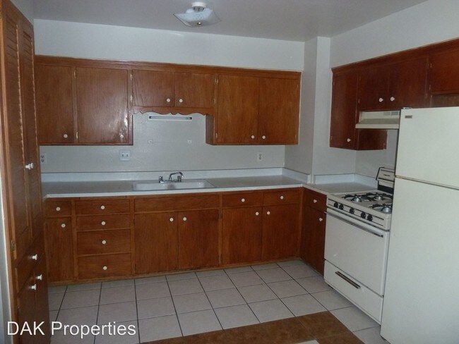 Building Photo - 7066 N 43rd St
