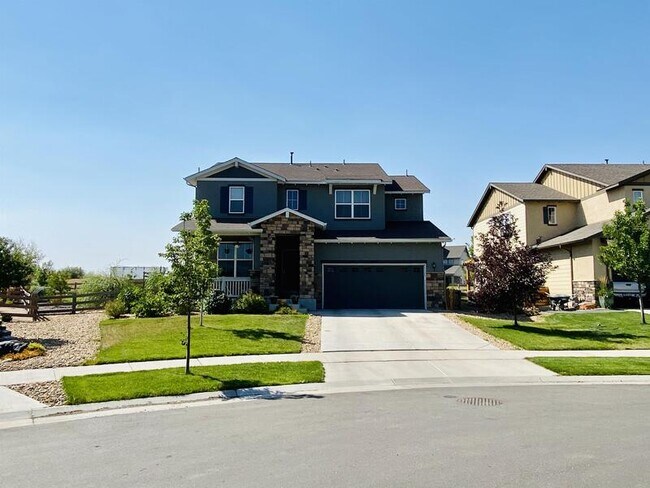 Building Photo - 963 Laramie Ln