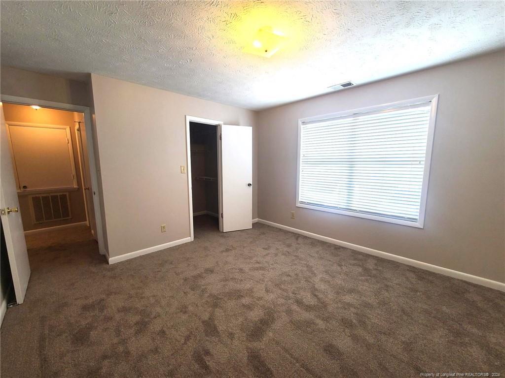 Foto principal - 680 Bartons Landing Pl