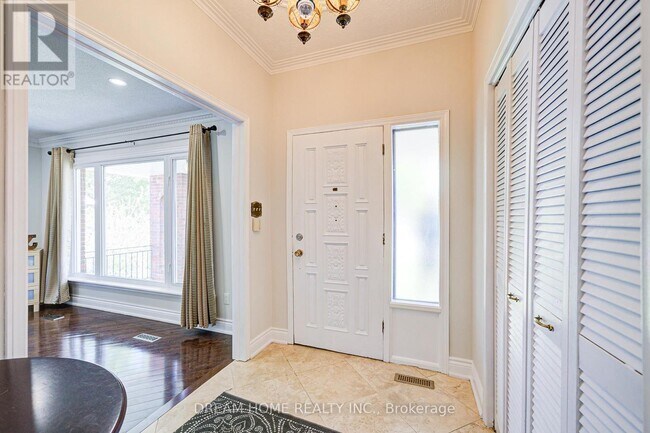 Photo du bâtiment - 98 Weldrick Rd W